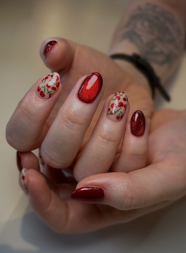 Mixed Red Art Medium Nails Mixed Red Art Medium Nails — Cherry Red Nails 2027