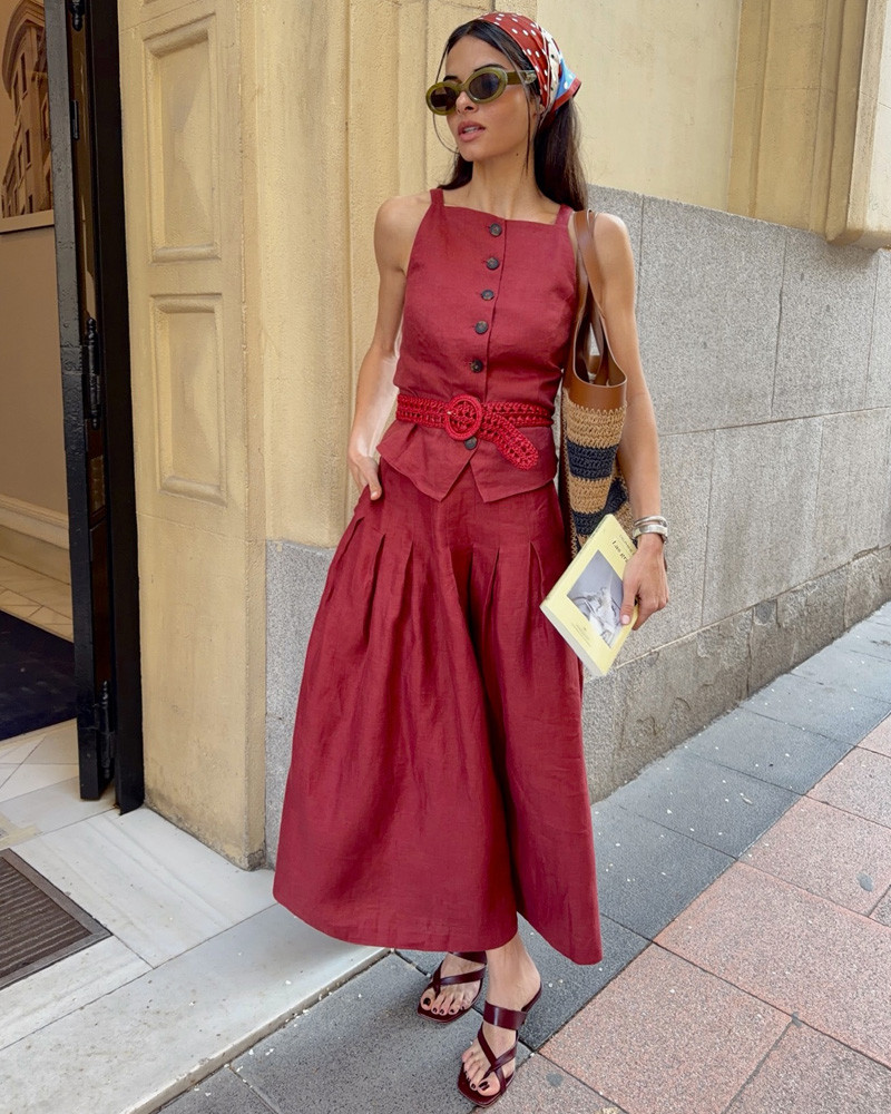 Red Linen Co-ord Set for a Breezy Italian Summer Meal Red Linen Co-ord Set for a Breezy Italian Summer Meal — Italian Restaurant Outfits 2027
