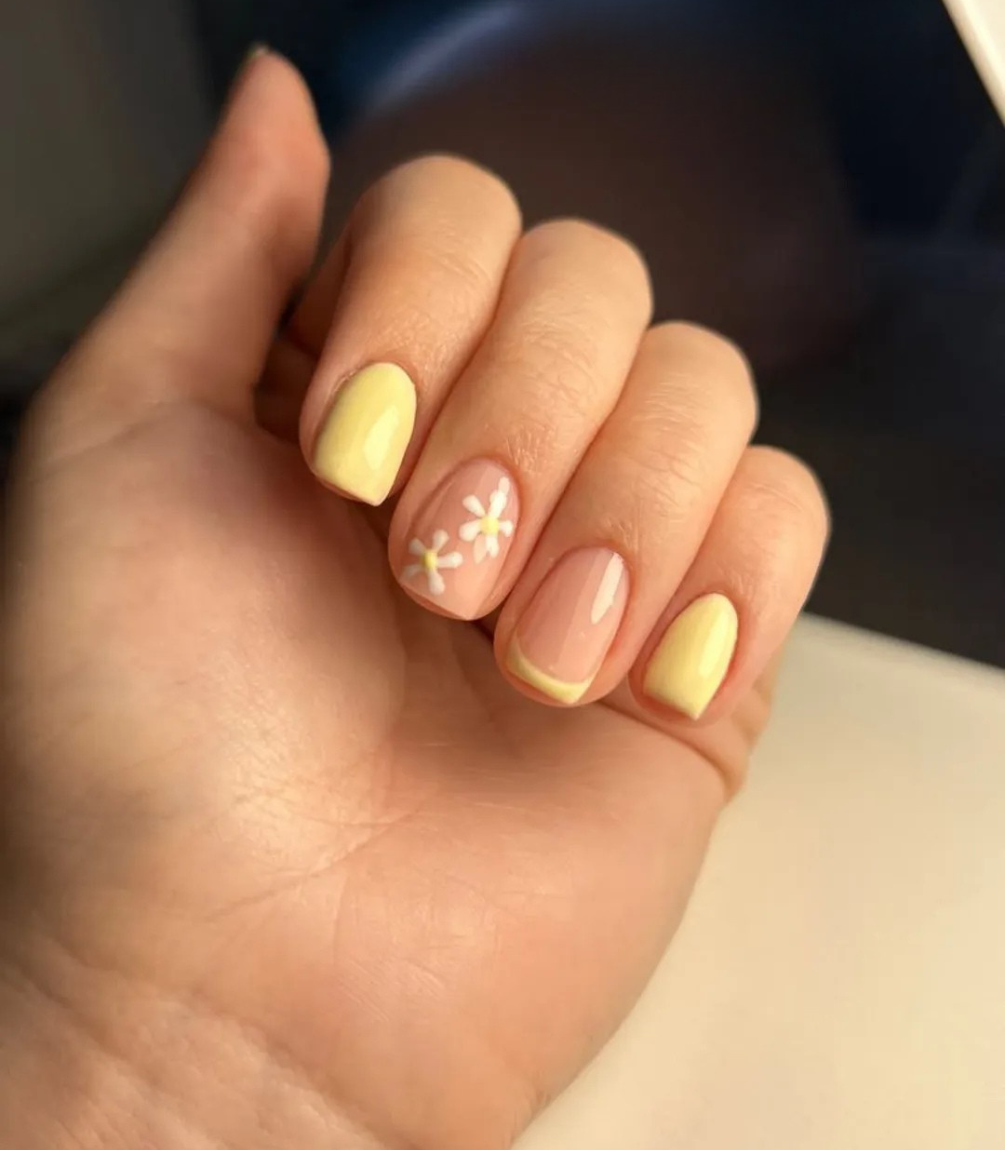 Solid Color Visual Idea — Yellow Nails 2027
