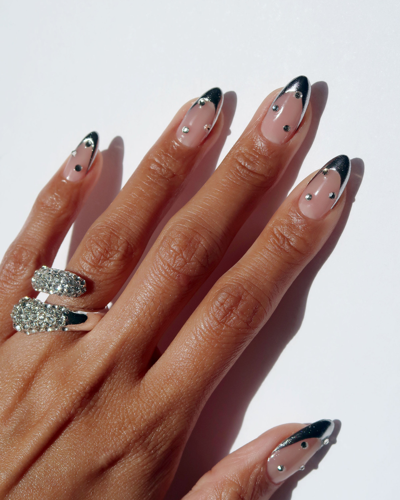 Rhinestone Chrome French Accents Rhinestone Chrome French Accents — Chrome French Tip Nails 2027