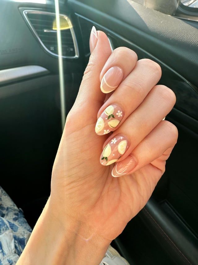 Sheer Nude Base Yellow Green White Nude With Lemon Accents and French Tips Sheer Nude Base Yellow Green White Nude With Lemon Accents and French Tips — Lemon Nails 2027