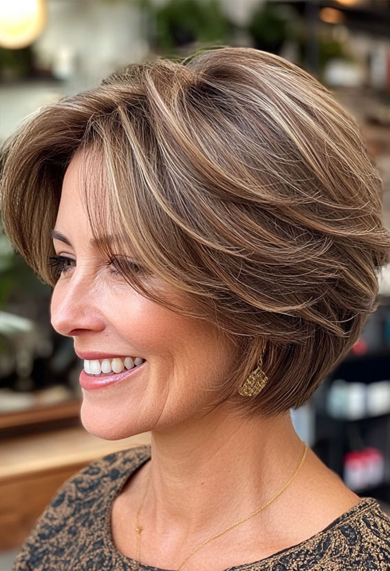 Layered Collarbone Bob in Honey Blonde Layered Collarbone Bob in Honey Blonde — Bob 2027 for Women Over 50