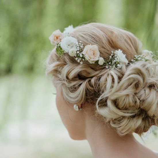 Visual Idea — Flower Crown Hairstyles 2027