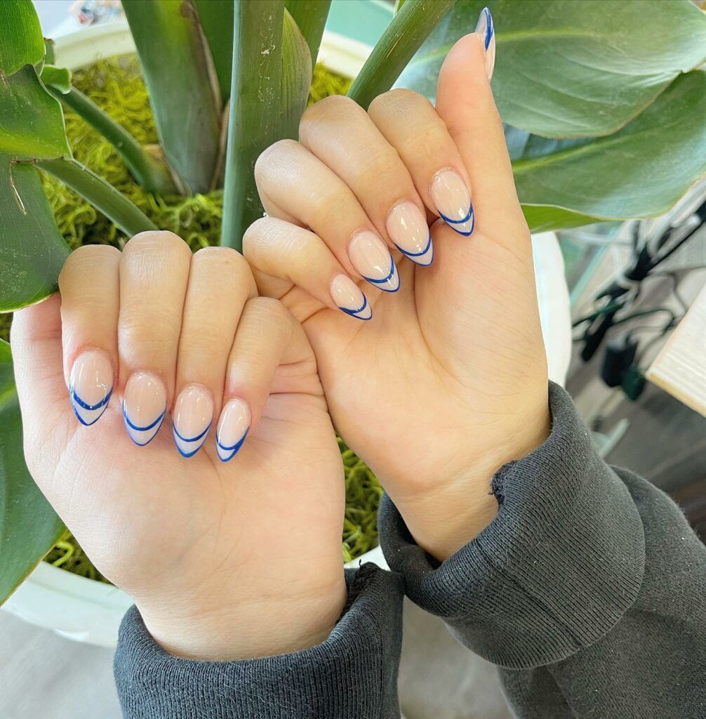 Chic Modern Visual Idea Chic Modern Visual Idea — Minimal Line Art Nails 2027