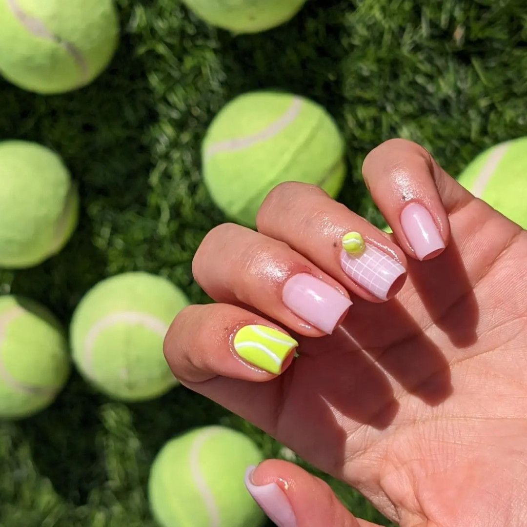 Graphic Grid With 3D Tennis Ball Accent Graphic Grid With 3D Tennis Ball Accent — Tennis Nails Team Colors 2027