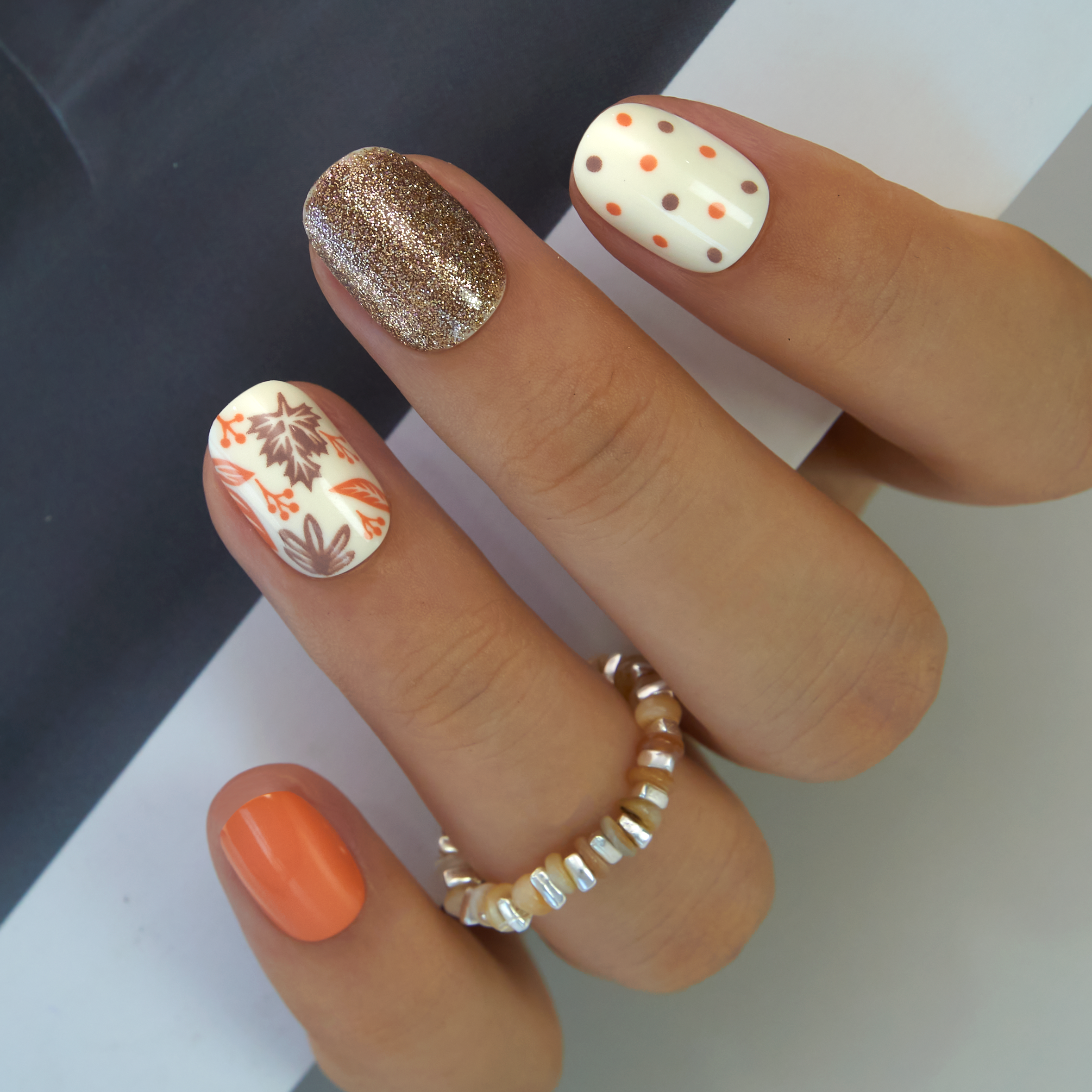 Orange Cream Brown Gold Glitter Leaf Orange Cream Brown Gold Glitter Leaf — Short Fall Nails 2026