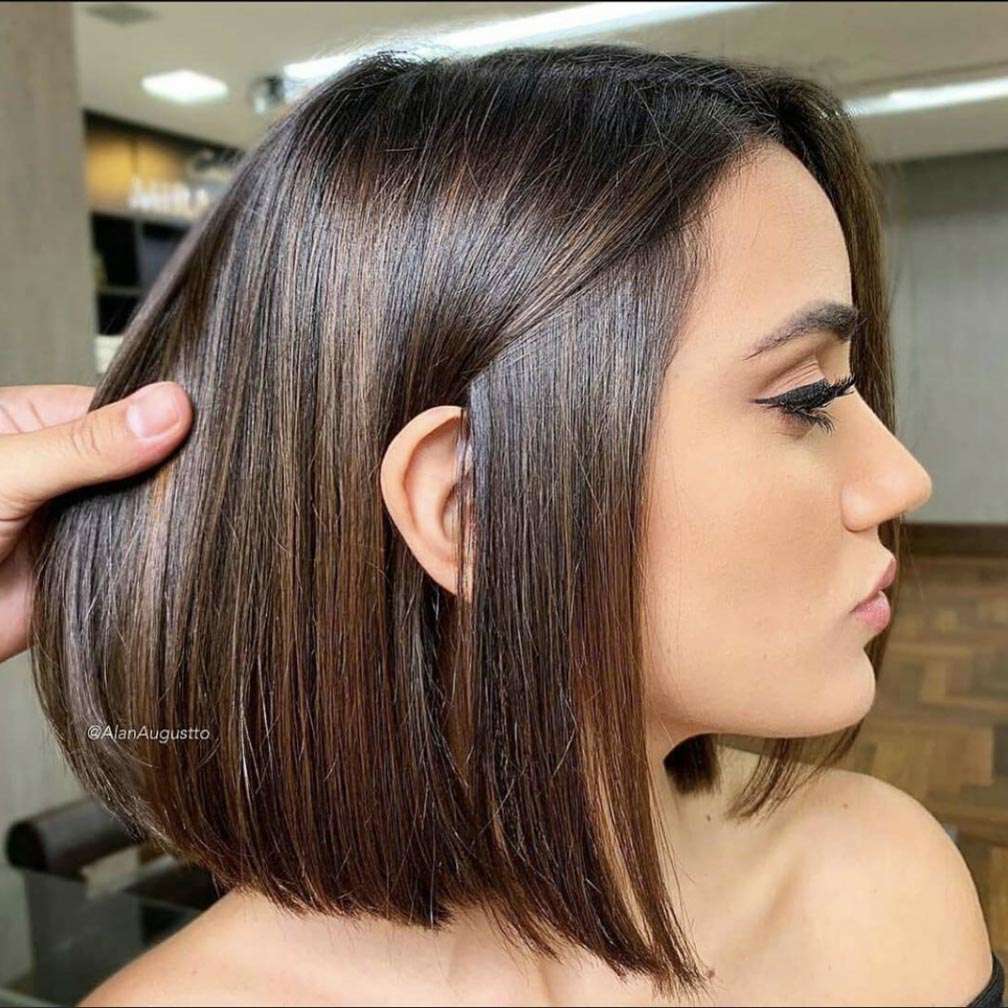 Collarbone Lob With Sharp Cut Line Collarbone Lob With Sharp Cut Line — Dark Brown Hair 2027