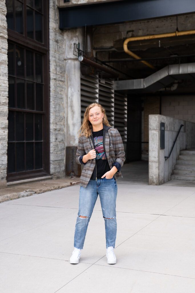 Relaxed & Chic: Oversized Blazer, Graphic Tee, and Ripped Jeans Relaxed & Chic: Oversized Blazer, Graphic Tee, and Ripped Jeans — Senior Photo Outfits 2027