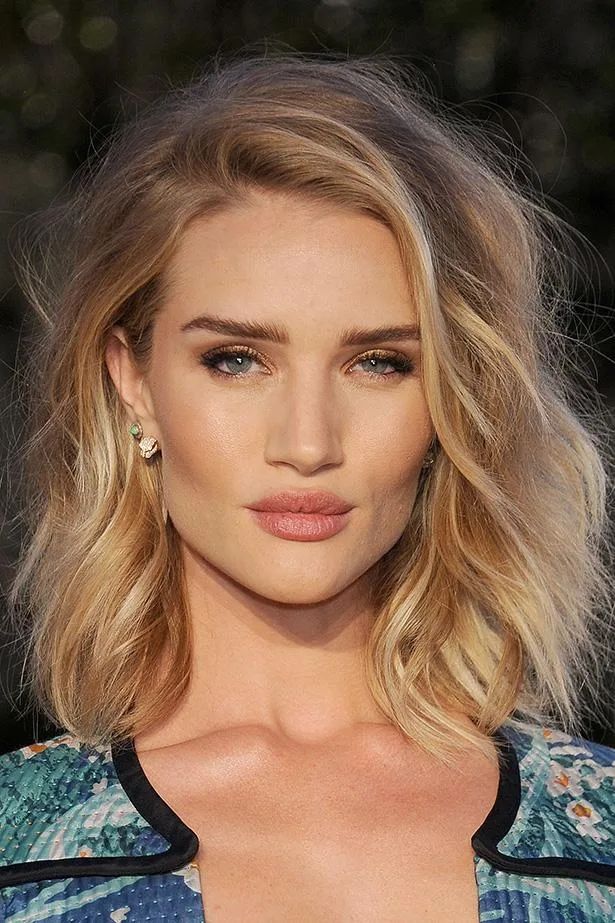 Polished Lob With Blonde Balayage — Balayage Lob 2027