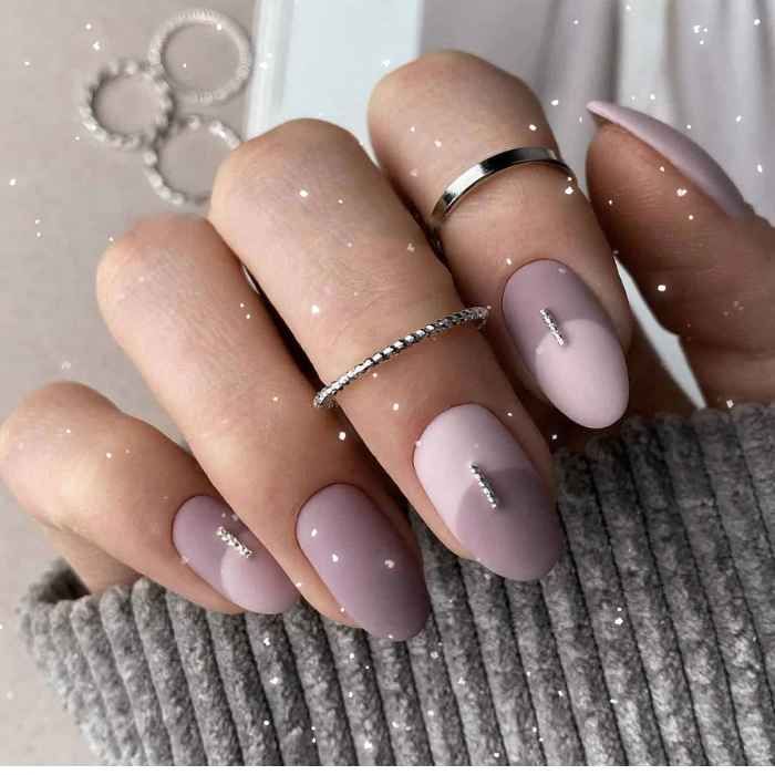 Matte Color Block Mauve Oval Nails Matte Color Block Mauve Oval Nails — Mauve Nails 2027