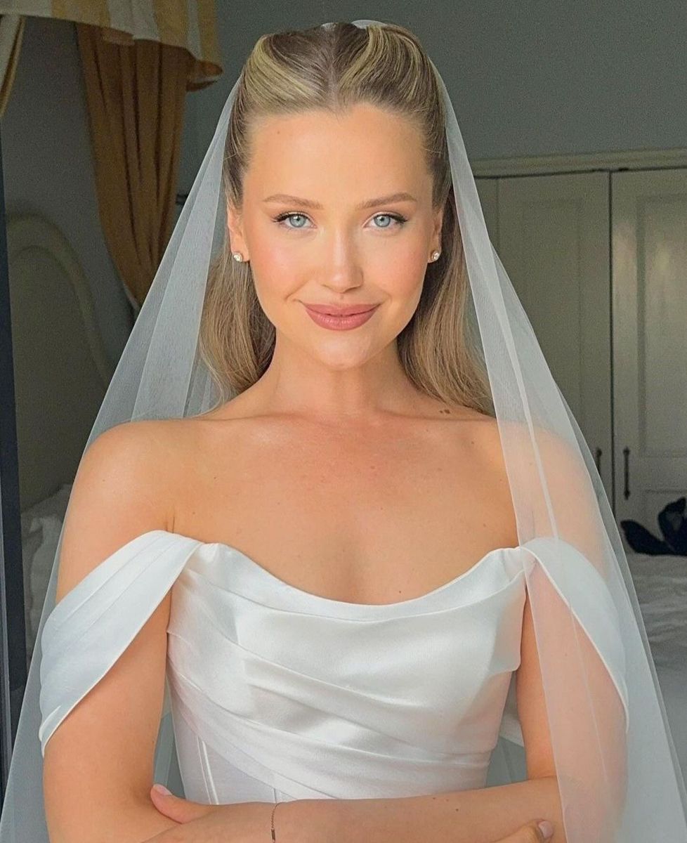 Ash Blonde Visual Idea Ash Blonde Visual Idea — Bridal Hair Down 2027