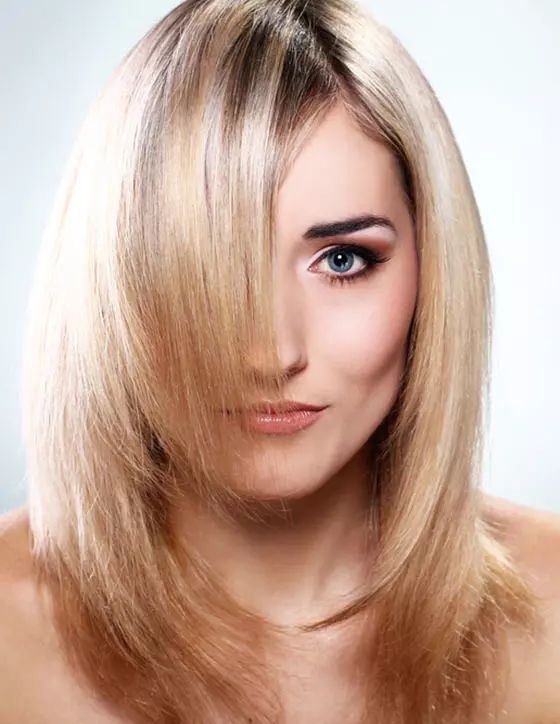 Ash Blonde Layered Bob With Waves Ash Blonde Layered Bob With Waves — Hairstyles 2027 for Square Faces