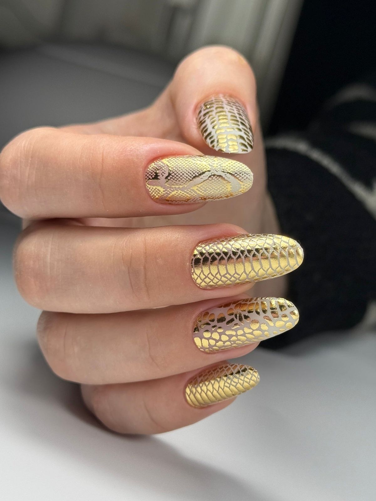 NF-45 / Nail Decal Gold FOIL Snake Skin, Snake Print, Year Of The Snake - Shop High-Quality Nail Art Designs Online – XND Products