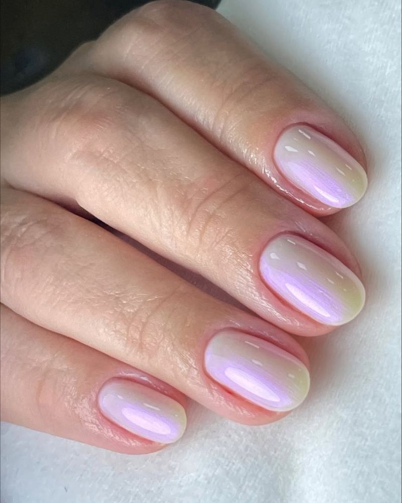 Short Oval Pale Lavender Iridescent Shimmer Short Oval Pale Lavender Iridescent Shimmer — Lavender Ombre Nails 2027