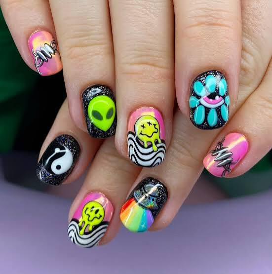 Playful Motif Short Oval Nails Playful Motif Short Oval Nails — Rainbow Rave Nails 2027