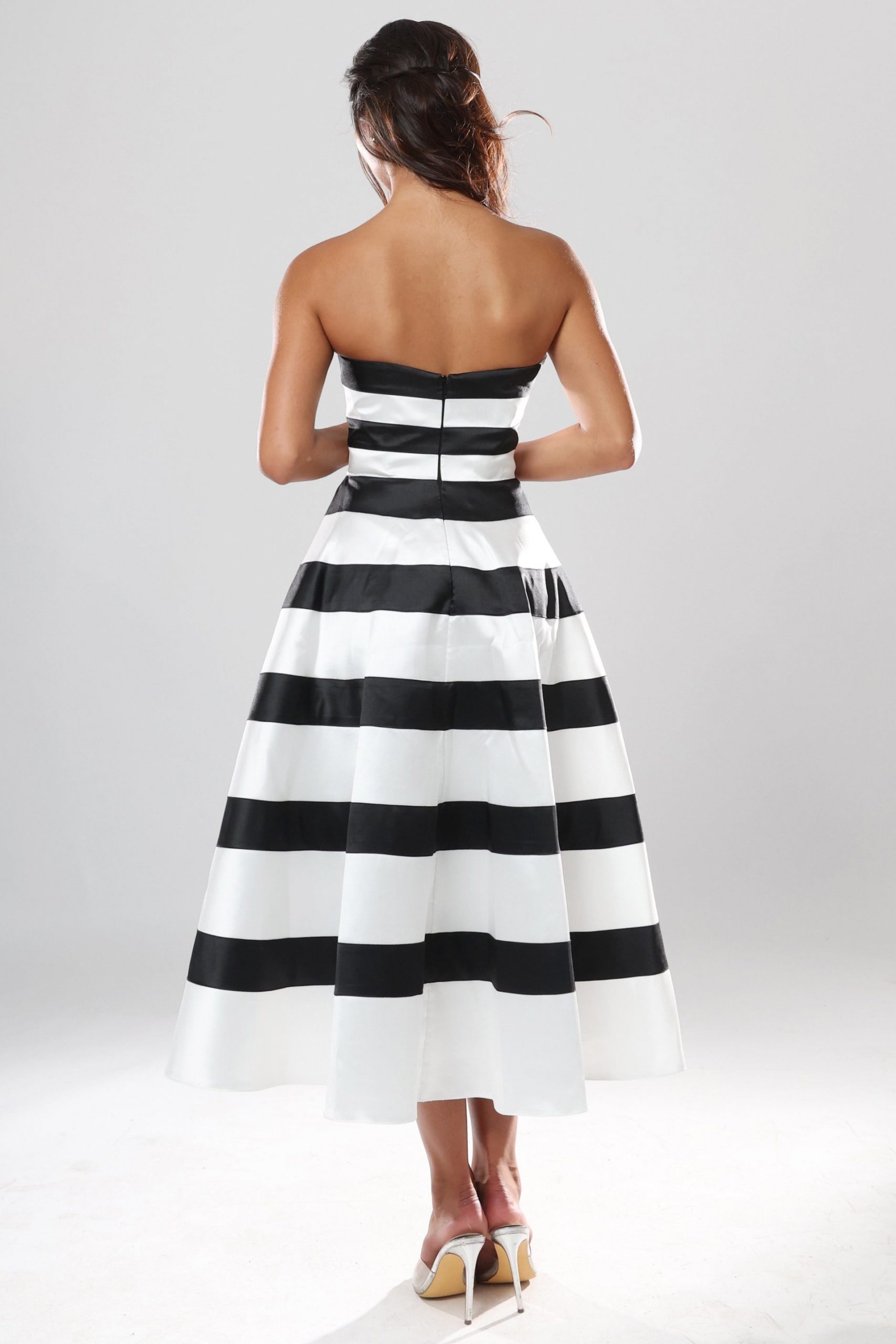 Dramatic Black and White Striped Strapless Midi Dress for Formal Events Dramatic Black and White Striped Strapless Midi Dress for Formal Events — Striped Dresses 2027