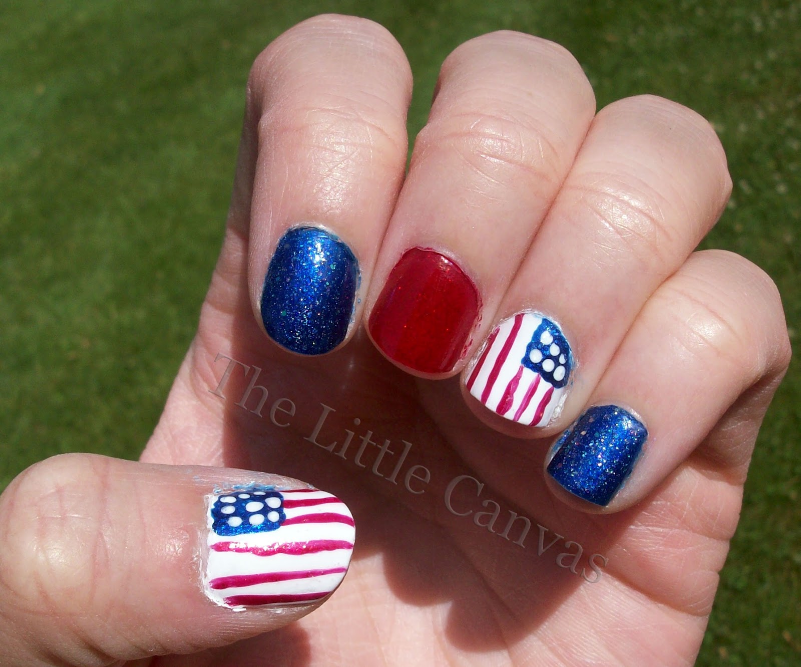Short Square Flag Art with Glitter Short Square Flag Art with Glitter — Memorial Day Nails 2027