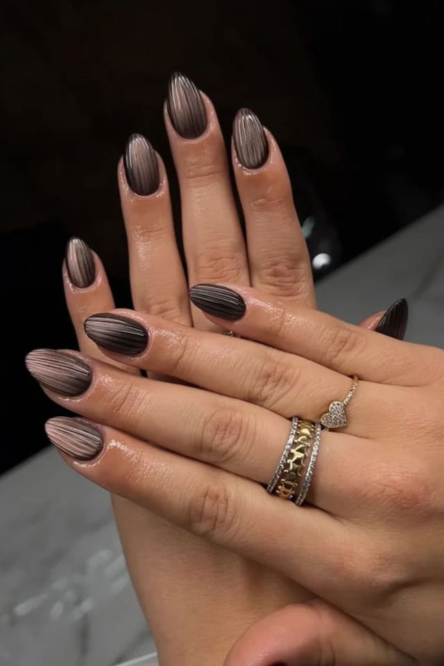 Beige Taupe Gradient with Lines Nails — Nail Colors 2027