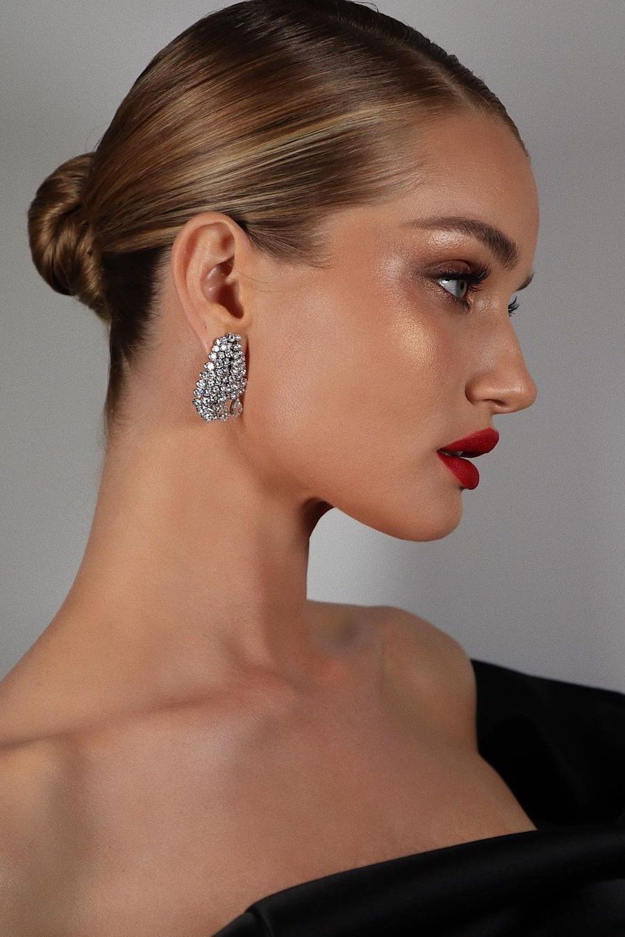 Sleek buns are literally this season's coolest hairstyle | Vogue India