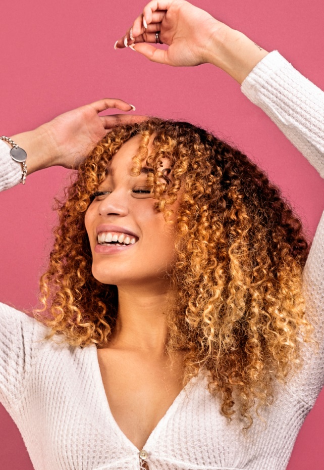 Shoulder Honey Blonde On Dark Brown Shoulder Honey Blonde On Dark Brown — Hair Color 2027 for Curly Hair