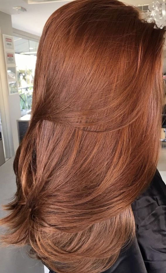 Collarbone Layered Blowout — Chestnut Red Hair 2027
