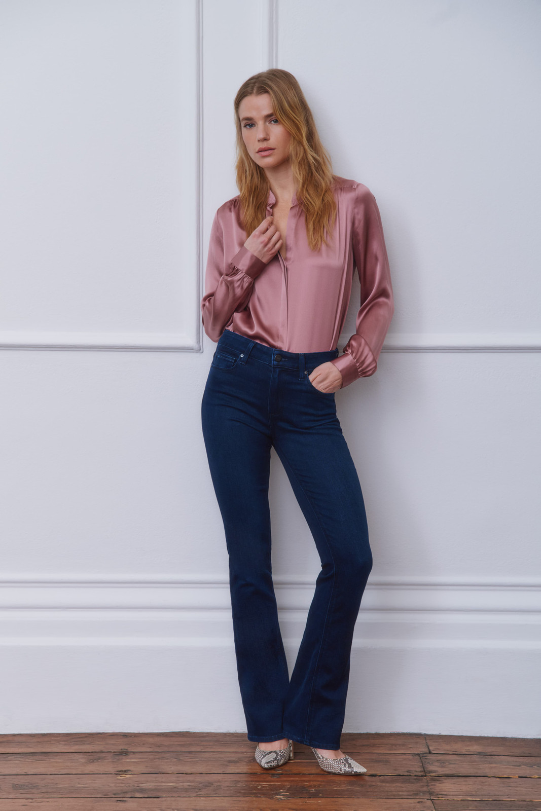 Dark Wash Bootcut Jeans with a Pink Satin Blouse for Elegant Brunch Dark Wash Bootcut Jeans with a Pink Satin Blouse for Elegant Brunch — Brunch Bootcut Jeans Outfits 2027