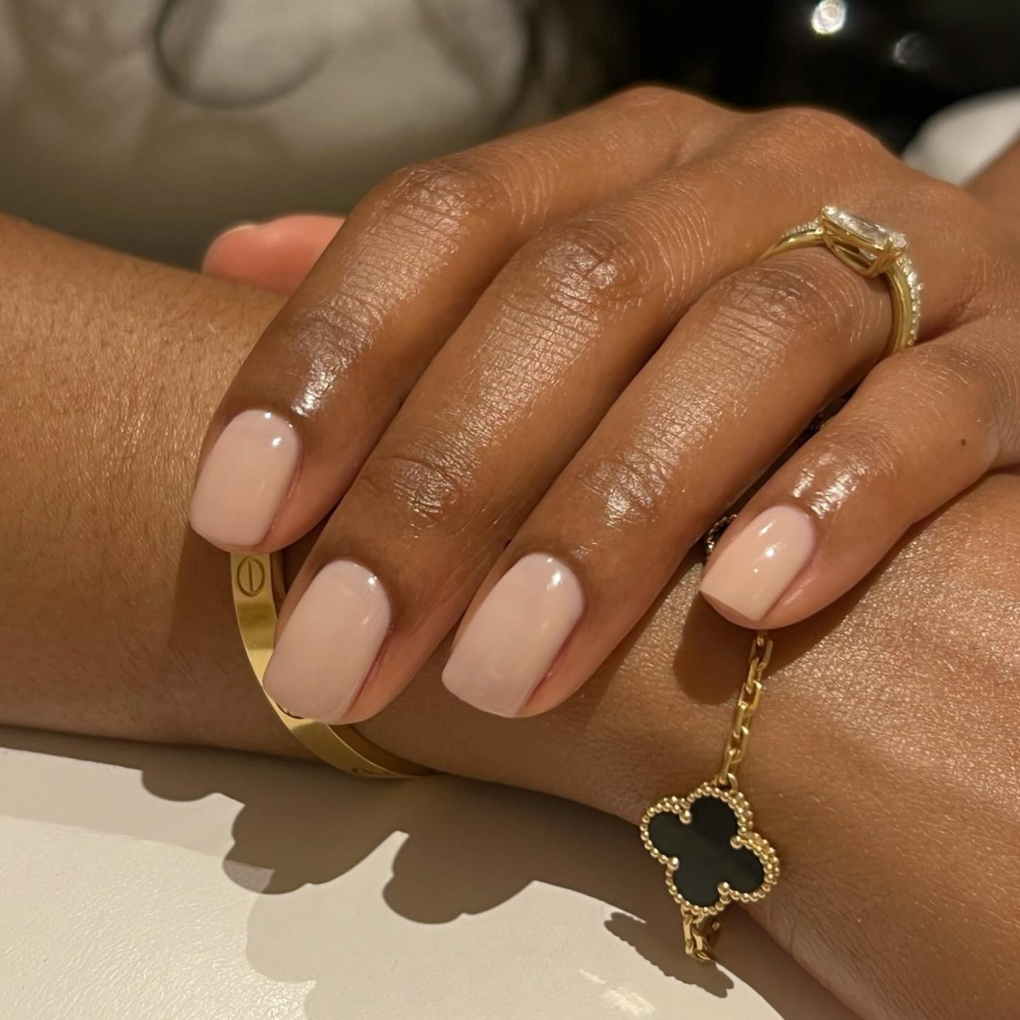 9 Neutral Autumn Nail Ideas to Try This Season | Who What Wear