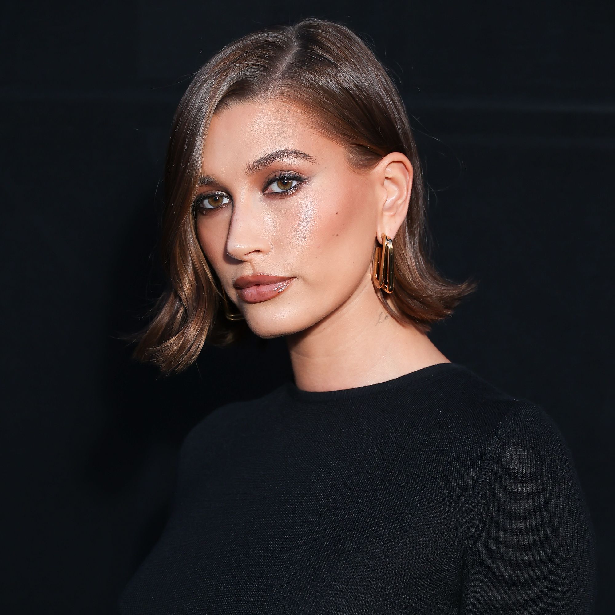 Ash Brown Bob With Soft Waves Ash Brown Bob With Soft Waves — Italy Hairstyles 2027