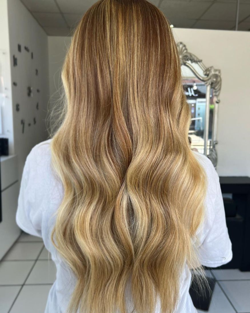 No Bangs Dark Blonde Mid-Back with Lighter Blonde Highlights — Lowlights 2027