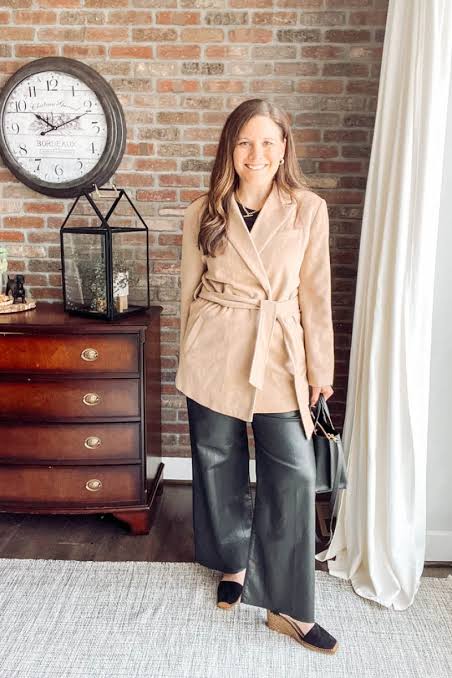 Chic Office Alternative: Black Wide-Leg Pants with Belted Blazer Chic Office Alternative: Black Wide-Leg Pants with Belted Blazer — Leather Pants Outfits 2027