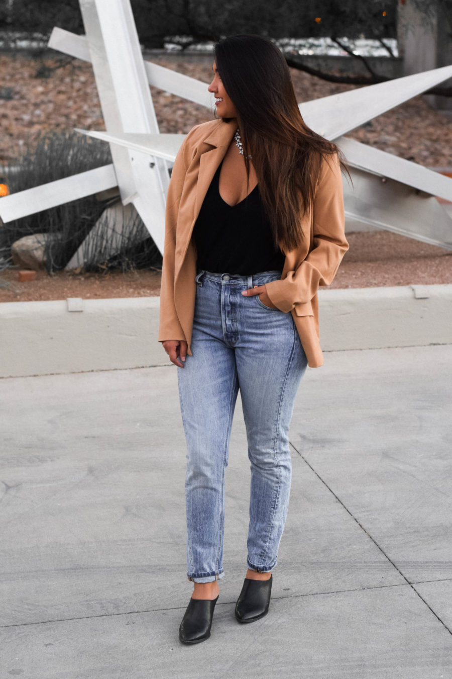 Smart Casual Tan Blazer with Fitted Jeans Smart Casual Tan Blazer with Fitted Jeans — Arizona Outfits 2027