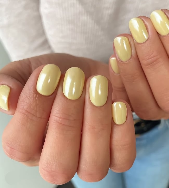 Soft Pale Yellow Oval Nails — Nails 2027 for Women Over 40