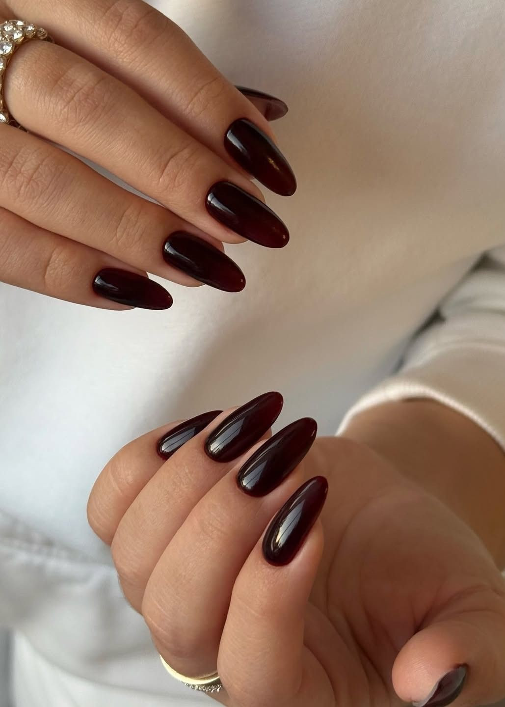 Jelly-Like Glossy Visual Idea Jelly-Like Glossy Visual Idea — Dark Red Nails 2027