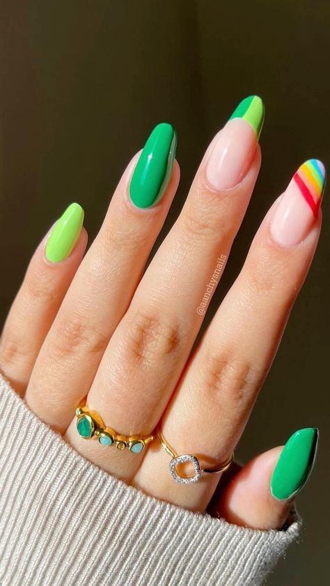 Diagonal Rainbow Stripe Accent Nails Diagonal Rainbow Stripe Accent Nails — Rainbow Nails 2027