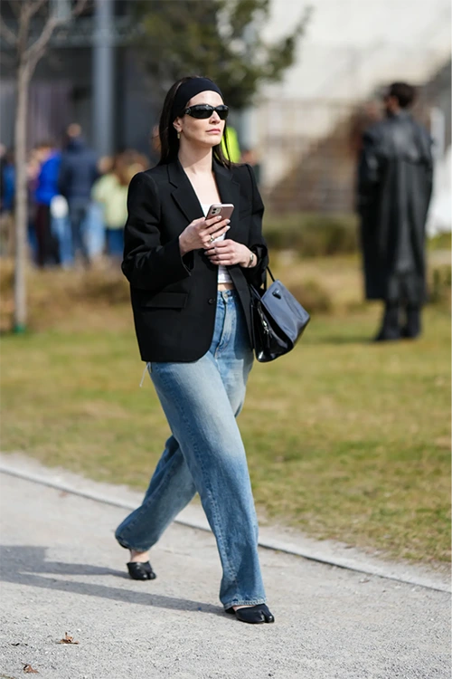 Polished Casual: Straight-Leg Jeans with Fitted Blazer Polished Casual: Straight-Leg Jeans with Fitted Blazer — Jeans Outfits 2027