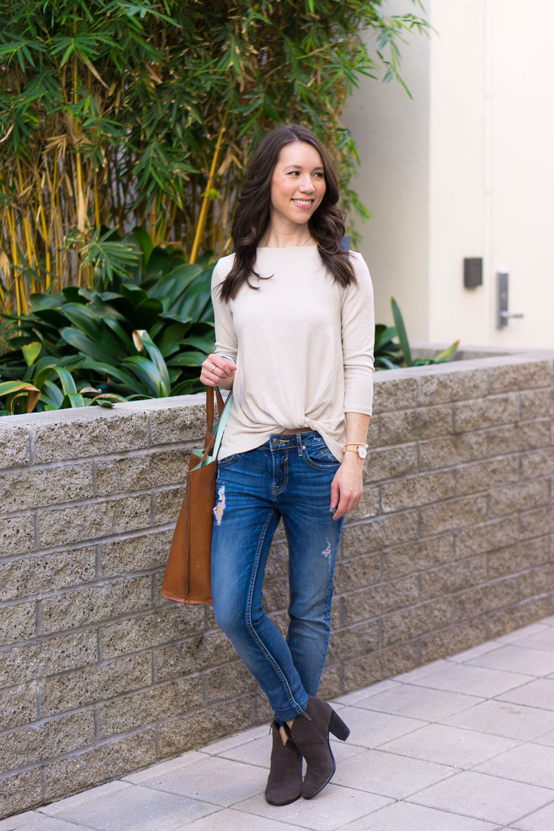 Twisted Top and Distressed Jeans for a Relaxed Errand Look Twisted Top and Distressed Jeans for a Relaxed Errand Look — Errands Outfits 2027