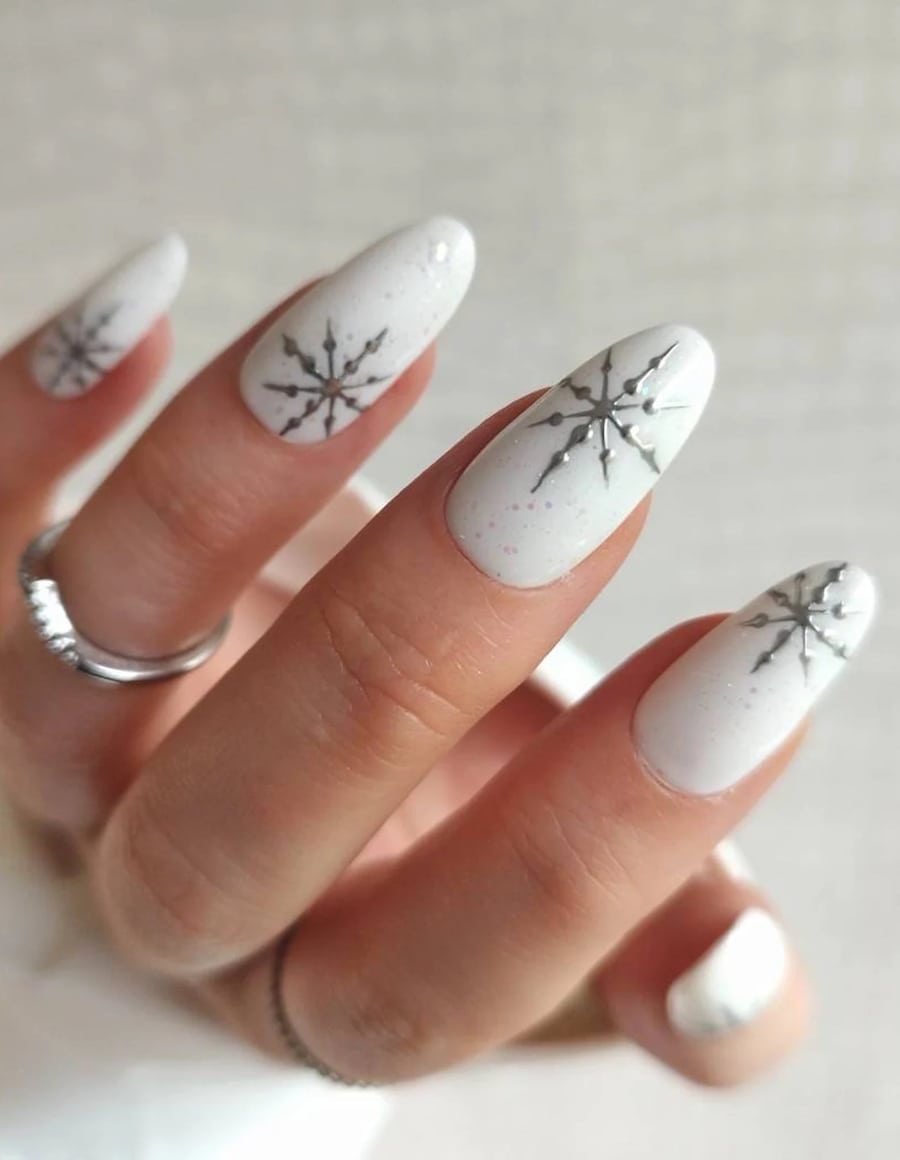 White Glitter Base Silver Snowflakes White Glitter Base Silver Snowflakes — Snowflake Nails 2027