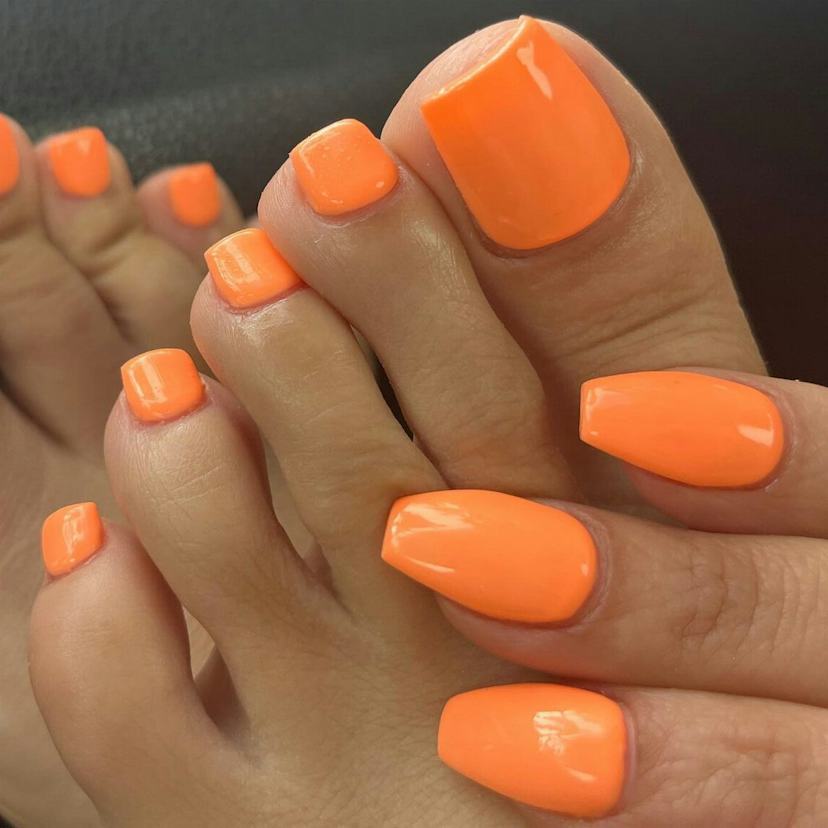 Vibrant Neon Orange Glossy Pedi Vibrant Neon Orange Glossy Pedi — Neon Toe Nails 2027
