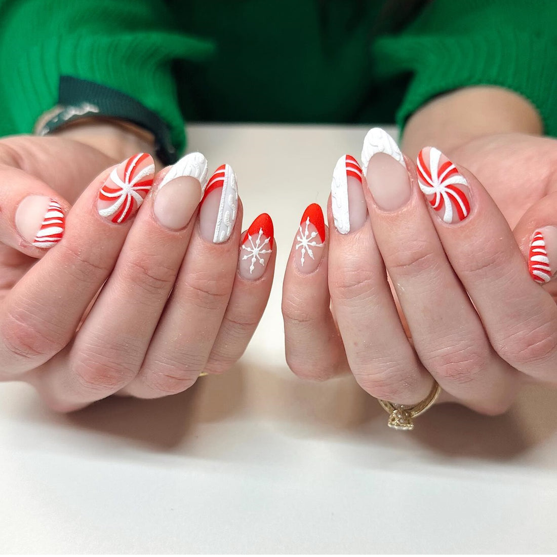Glossy Some Matte Texture Visual Idea — White Christmas Nails 2026