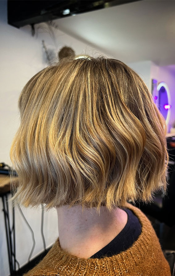 Back View Visual Idea — Wavy Bob 2027