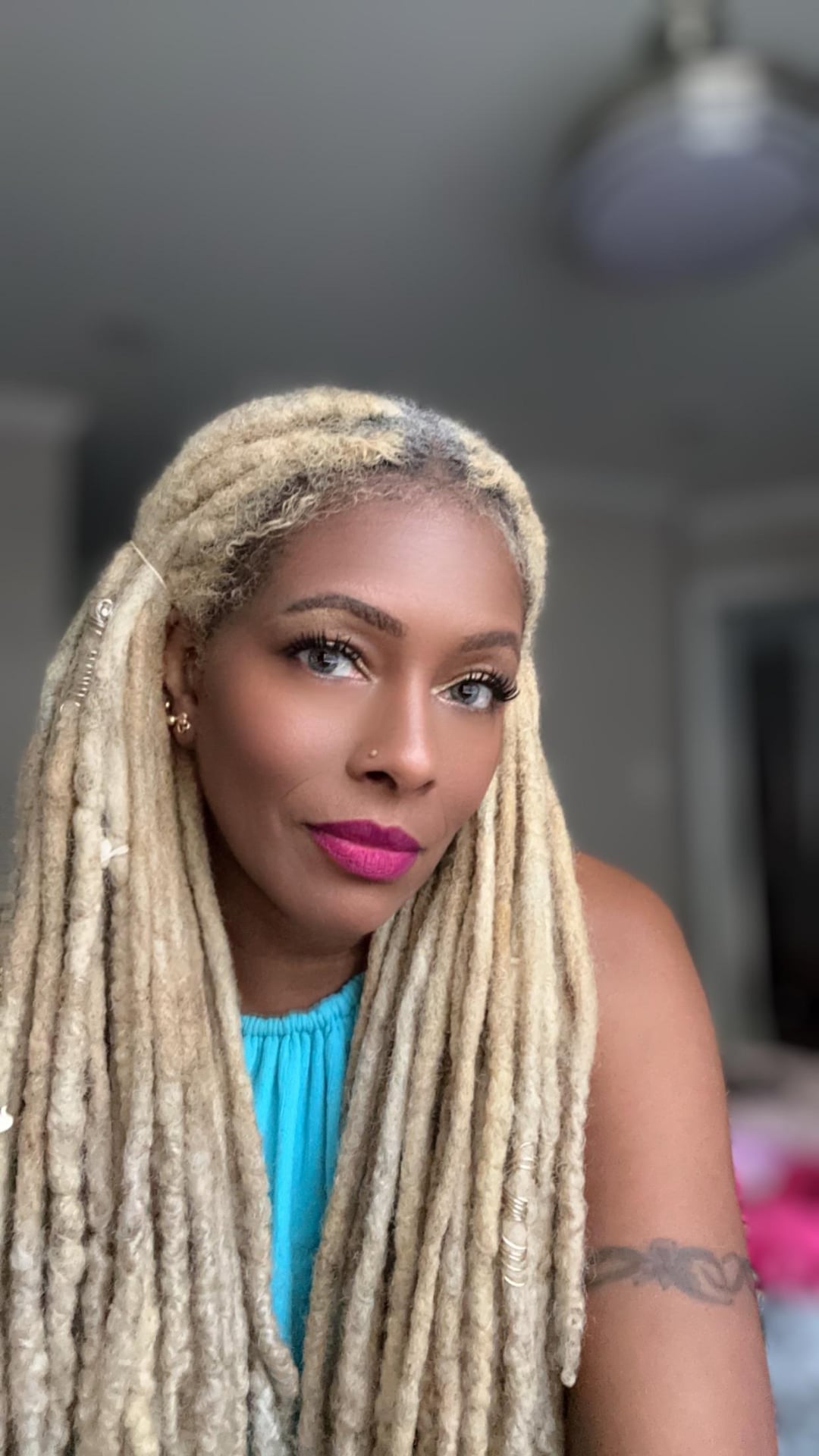 Front View Selfie Mid-Back Loose Fine Blonde Locs — Blonde Locs 2027
