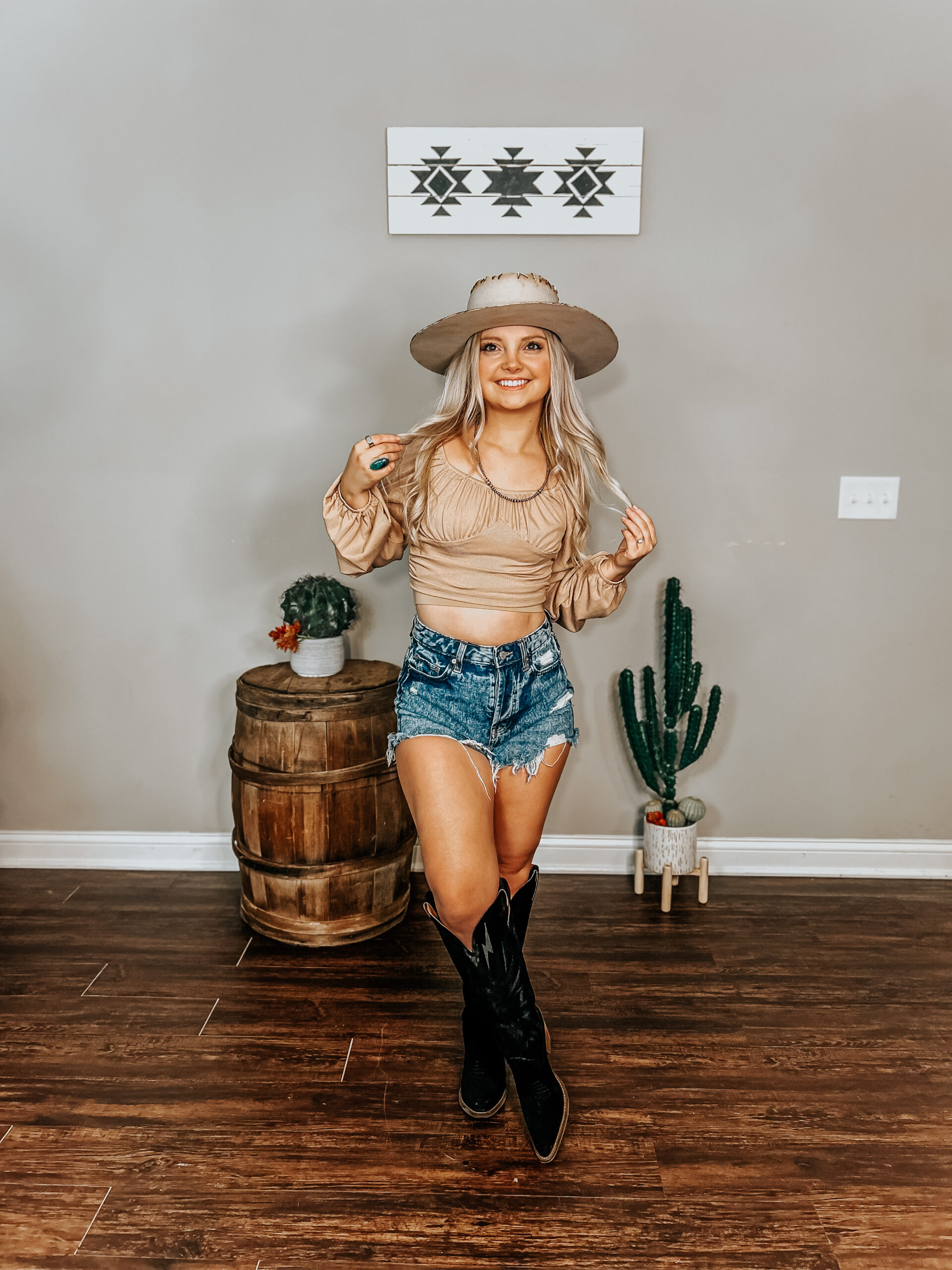 Cropped Top and Distressed Shorts: Festival Western Vibe Cropped Top and Distressed Shorts: Festival Western Vibe — Western Outfits 2027
