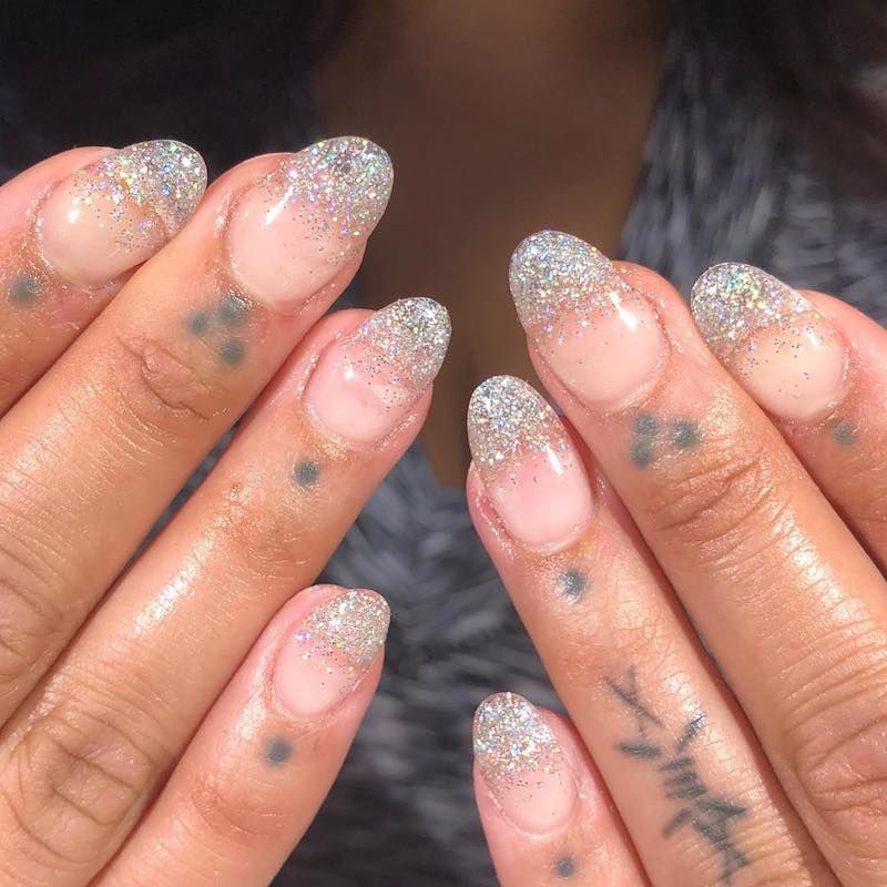 Full Glitter Coverage Fine Silver Glitter Medium Oval — Sparkly Prom Nails 2027