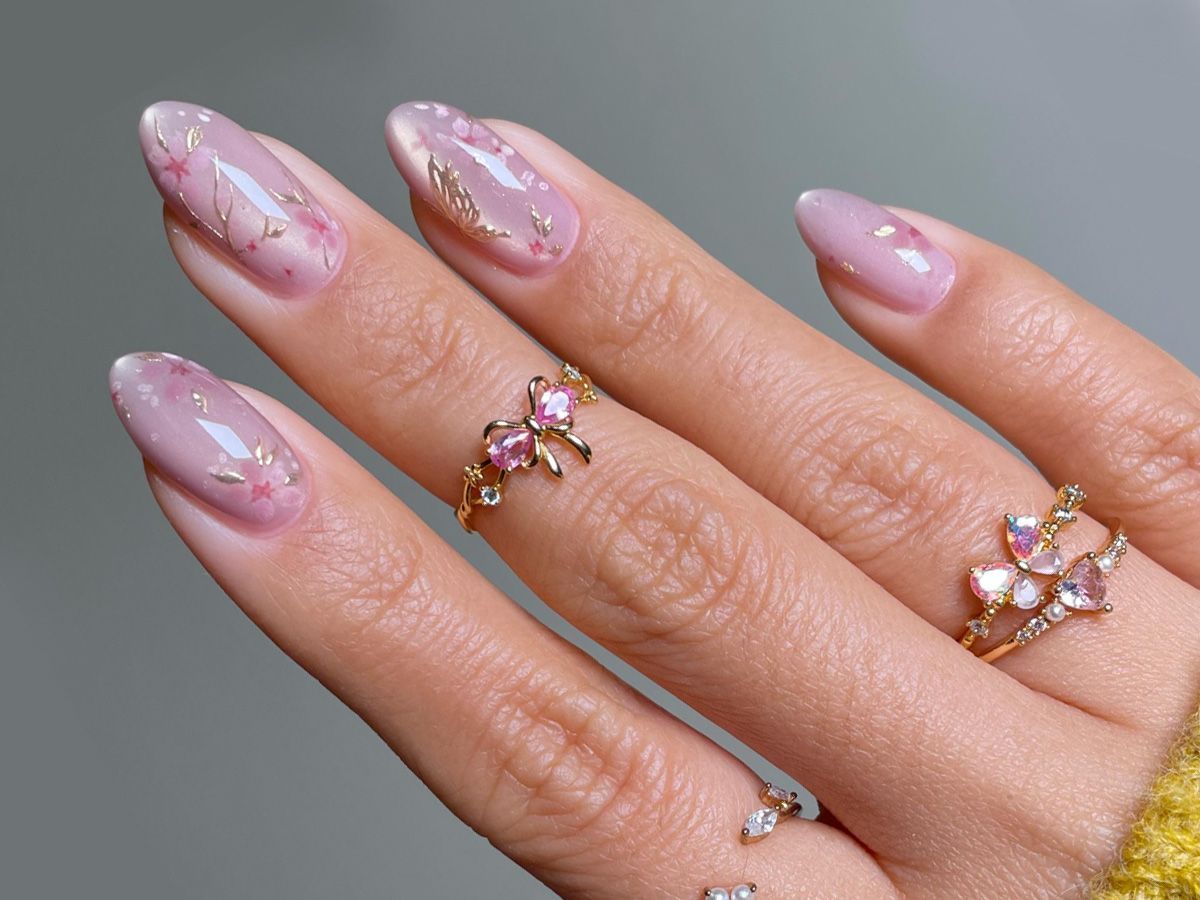 Spring Visual Idea — Pastel Oval Nails 2027