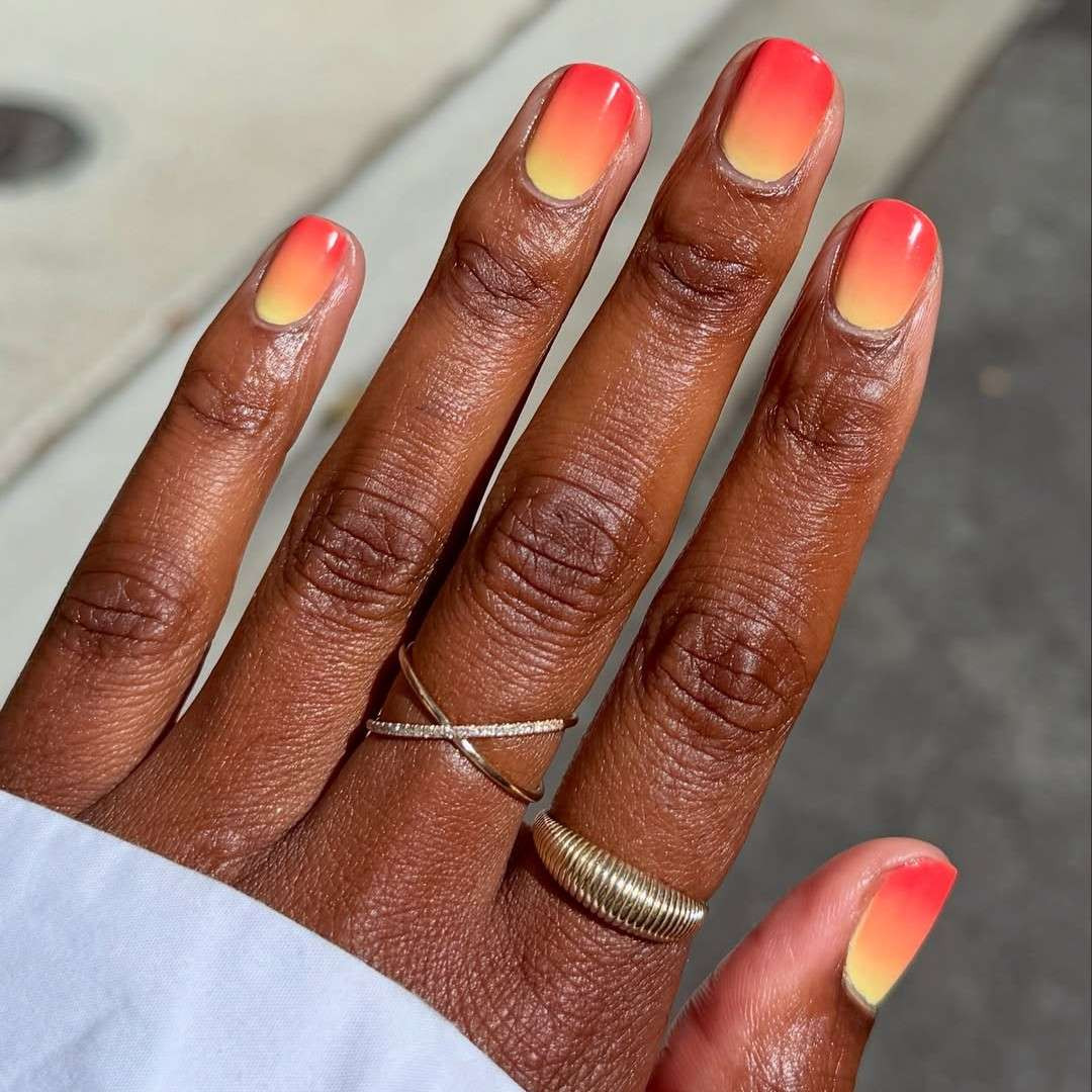 Short Oval Pink Orange Yellow Ombre Short Oval Pink Orange Yellow Ombre — Pink and Orange Sunset Nails 2027