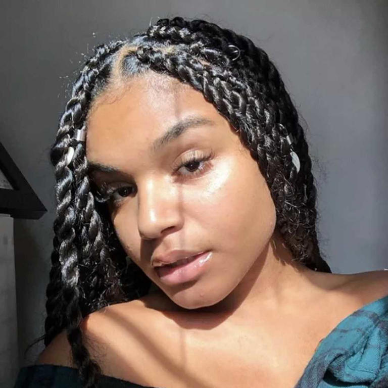 Beaded Collarbone Twists Beaded Collarbone Twists — Senegalese Twists 2027