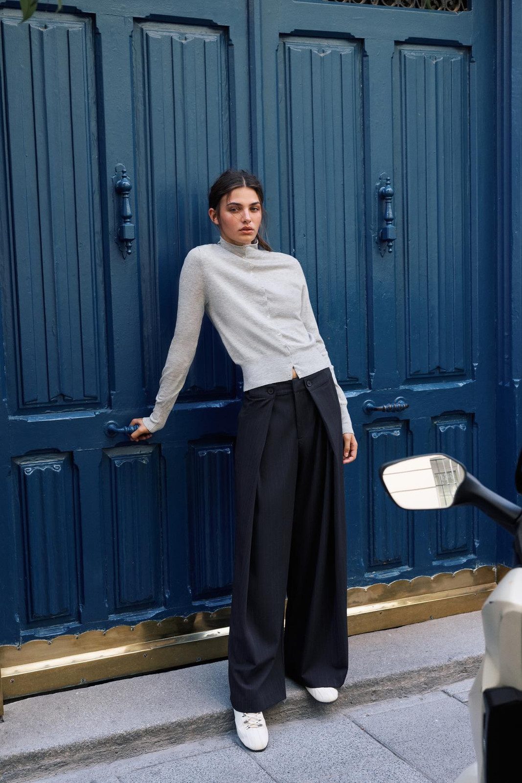 Comfortable Polish: Pinstripe Pants with Turtleneck and Sneakers Comfortable Polish: Pinstripe Pants with Turtleneck and Sneakers — Pinstripe Pants Outfits 2027