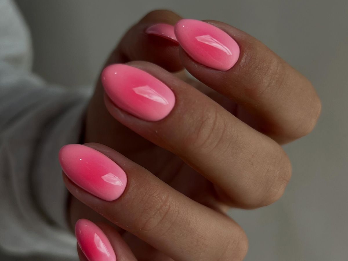 Vibrant Pink Gradient High Gloss Almond Nails Vibrant Pink Gradient High Gloss Almond Nails — Summer Almond Nails 2027