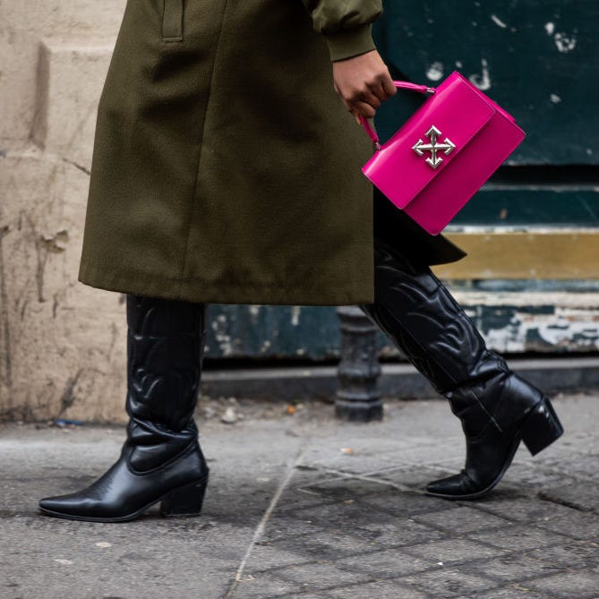 Textured Black Boots with Olive Coat and Pop of Pink Textured Black Boots with Olive Coat and Pop of Pink — Cowboy Boots Outfits 2027