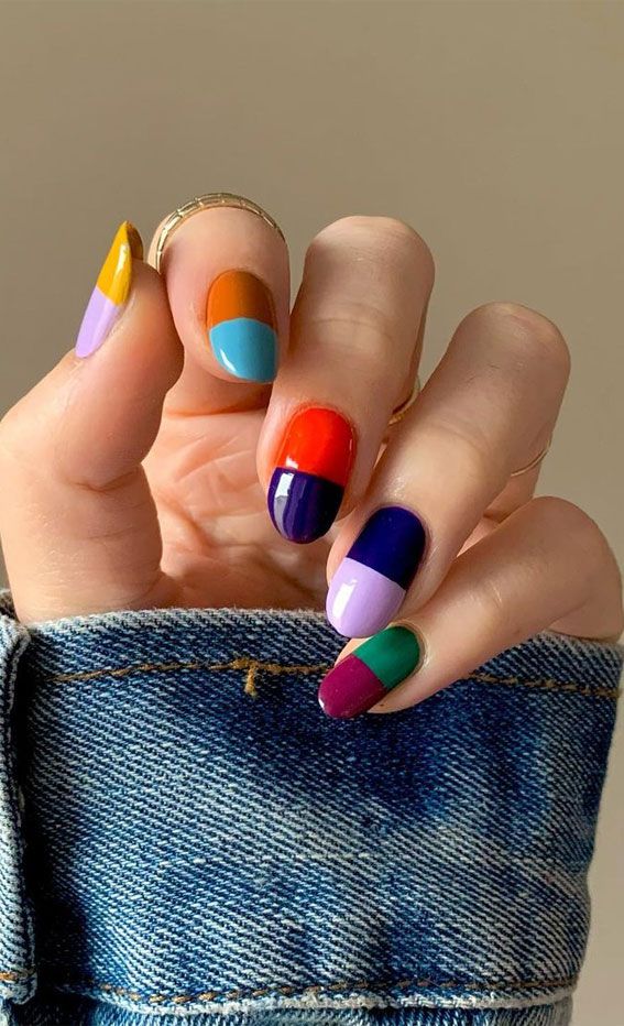 Medium Oval Bold Color Block Glossy Medium Oval Bold Color Block Glossy — Different Color Each Nail 2027